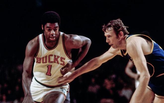 更是现代足 更是现代足